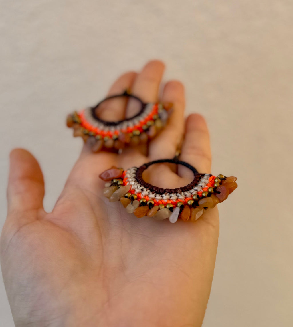 Sunset Glow – Macrame Carnelian Earrings