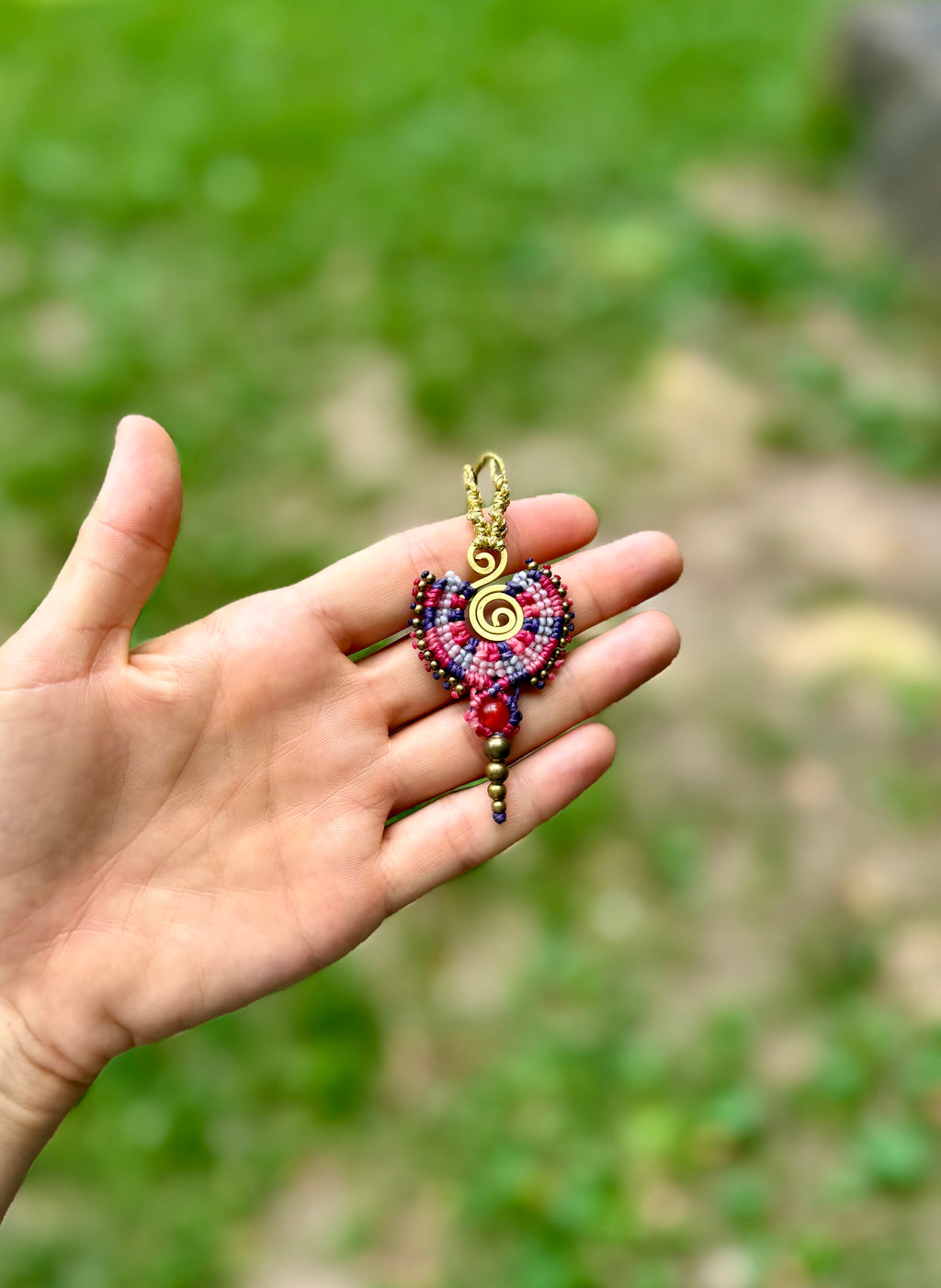 Spiral Amulet Macrame Pink