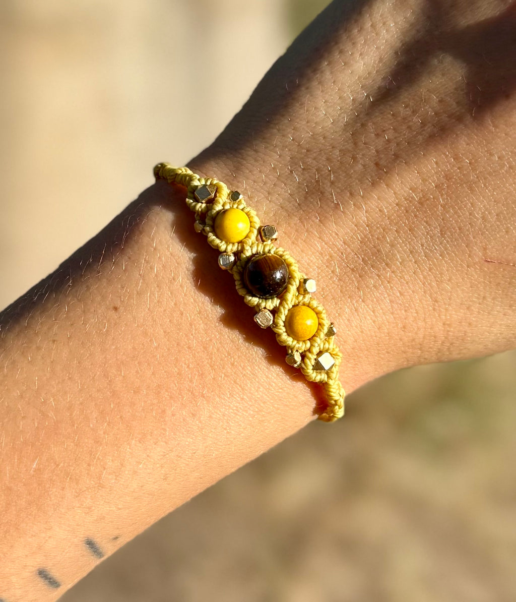 Tribal Bracelet Aura