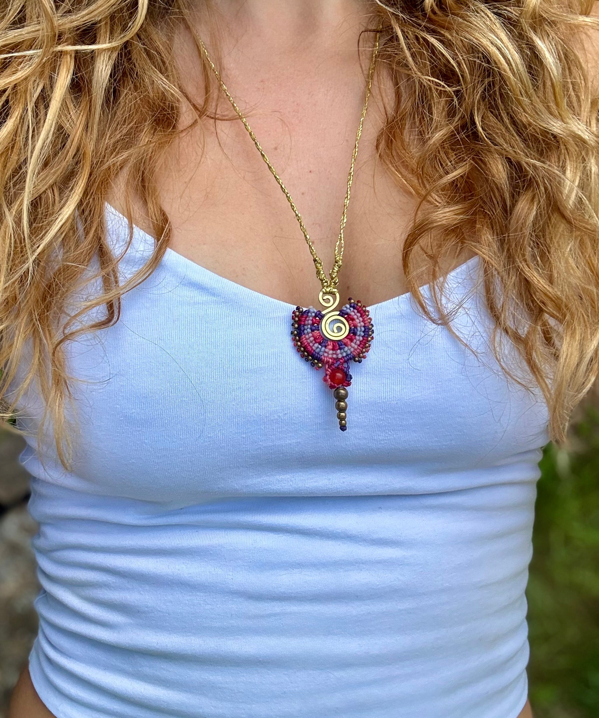 Spiral Amulet Macrame Pink