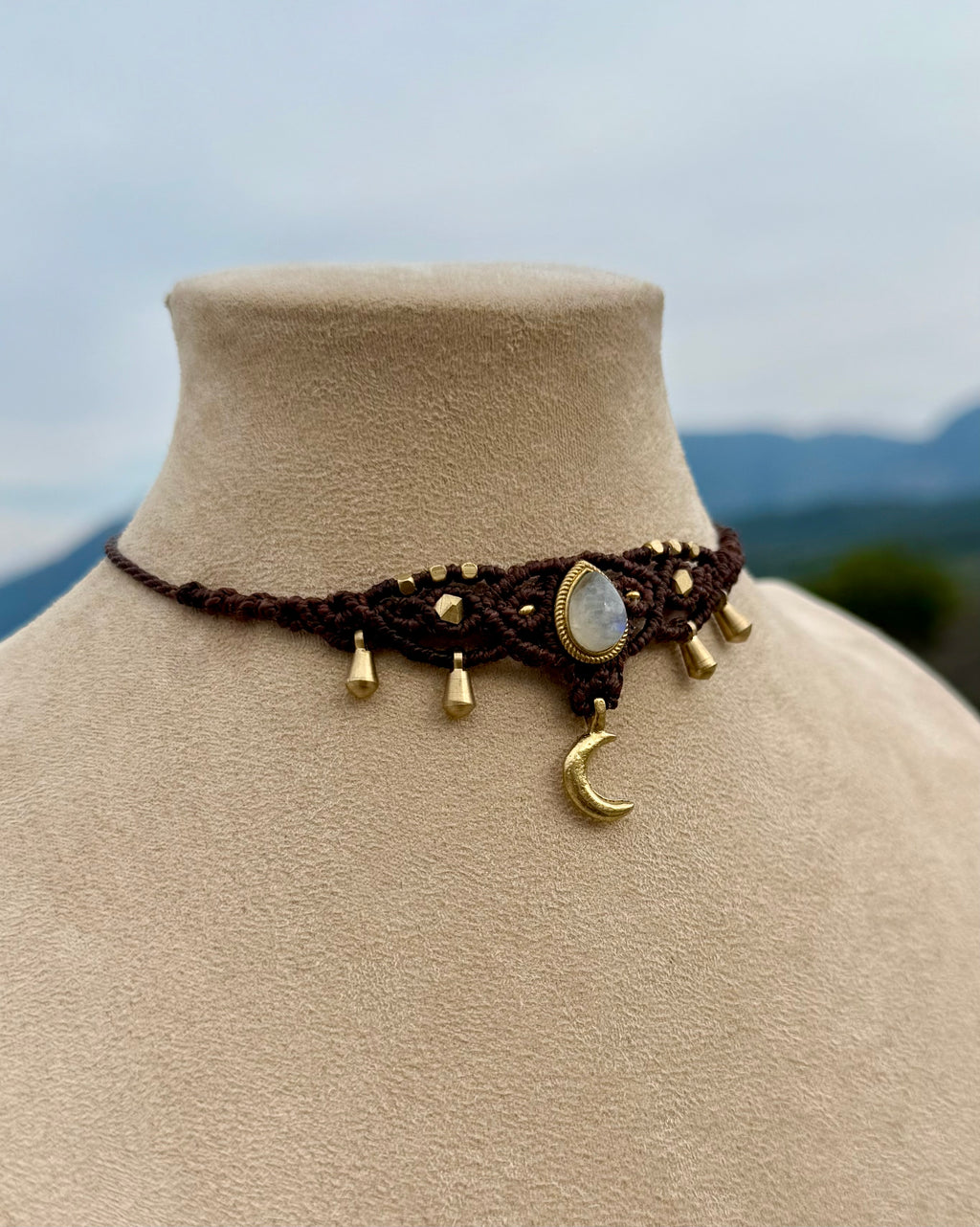 Magical Lunar Choker