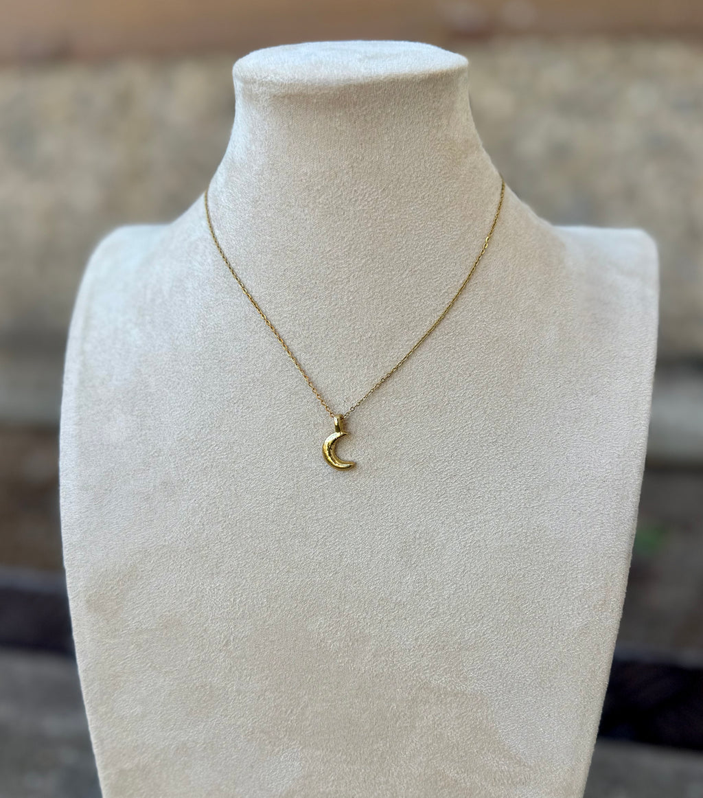 Luna Necklace