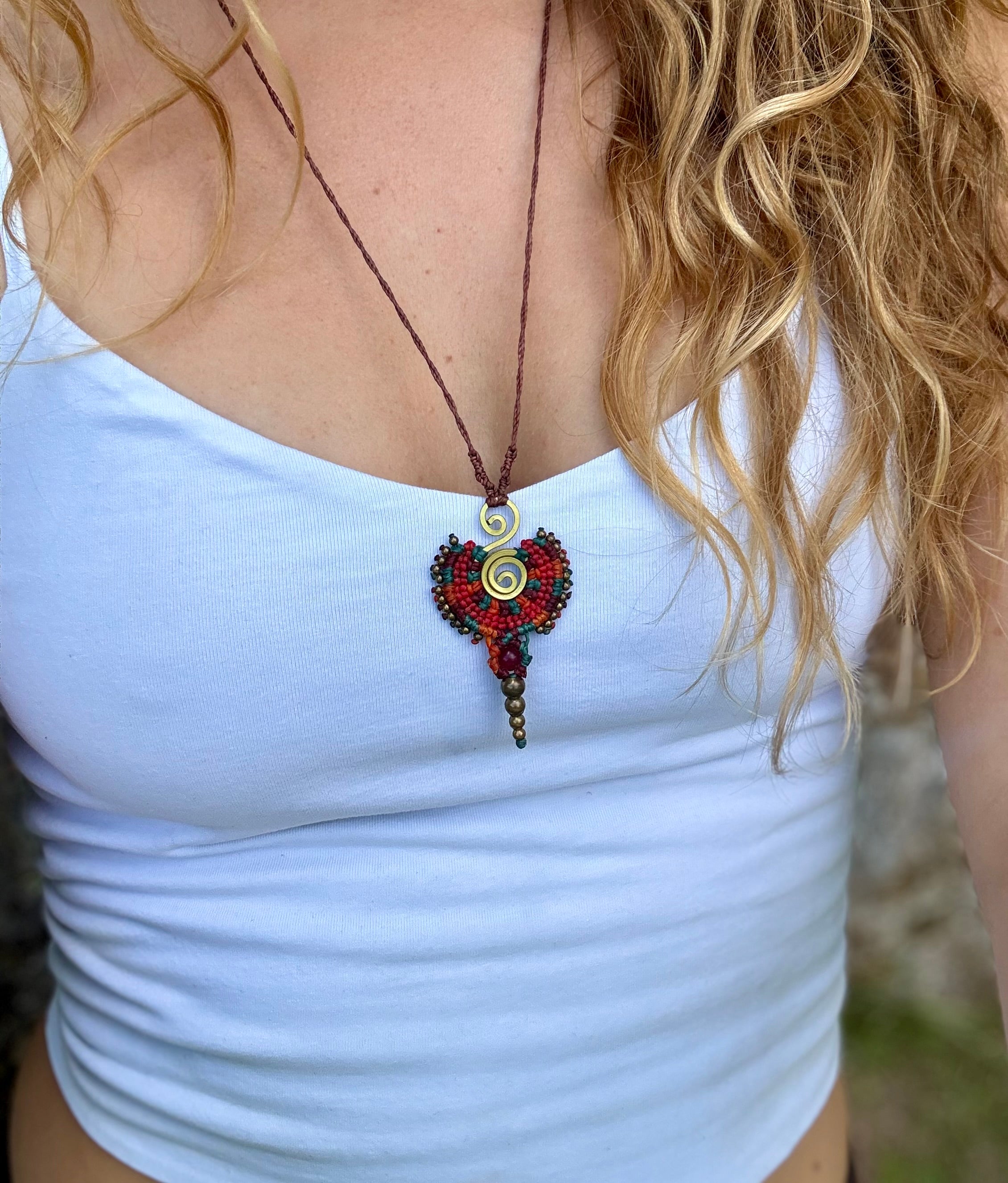 Spiral Amulet Macrame Red