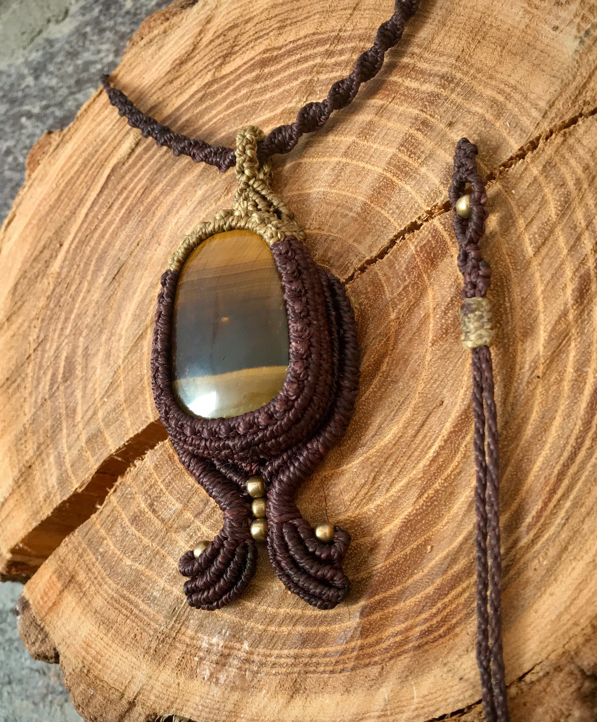 The Mirror - Amulet