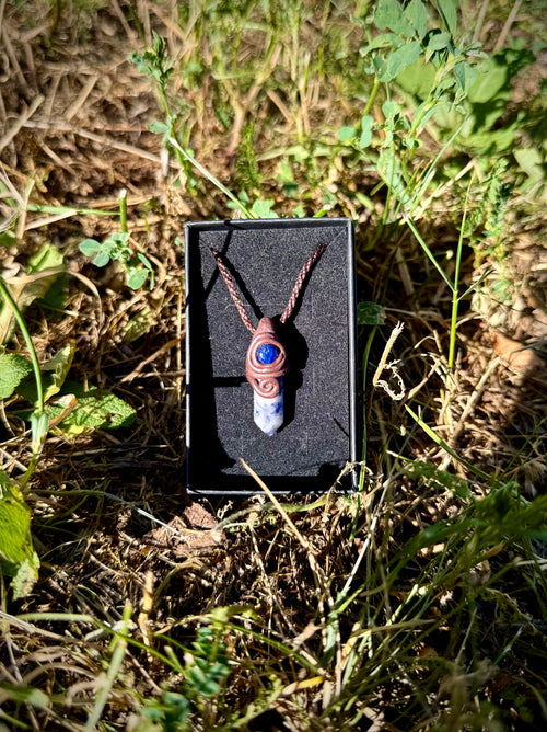 Azure Oracle Amulet