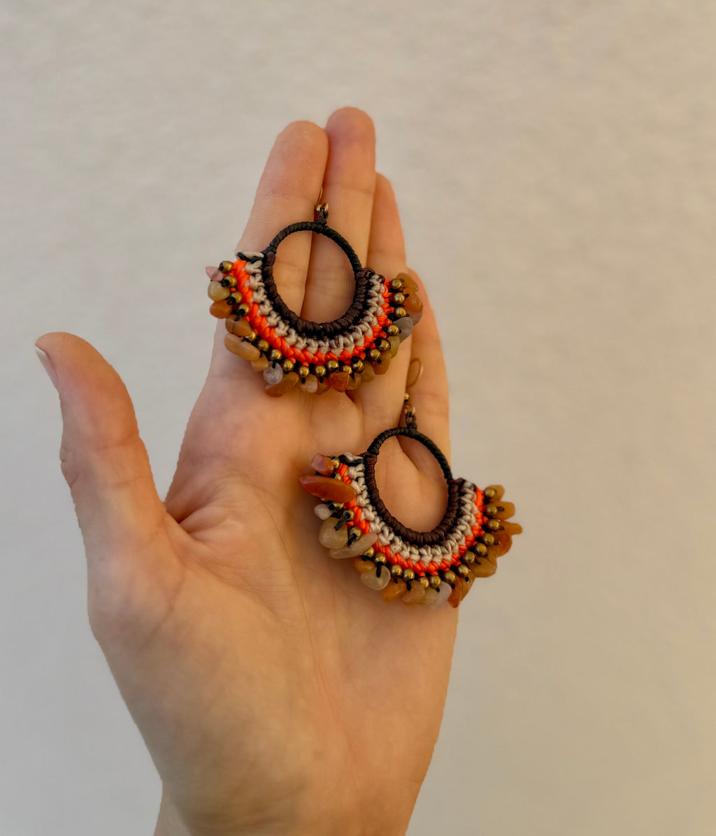 Sunset Glow – Macrame Carnelian Earrings