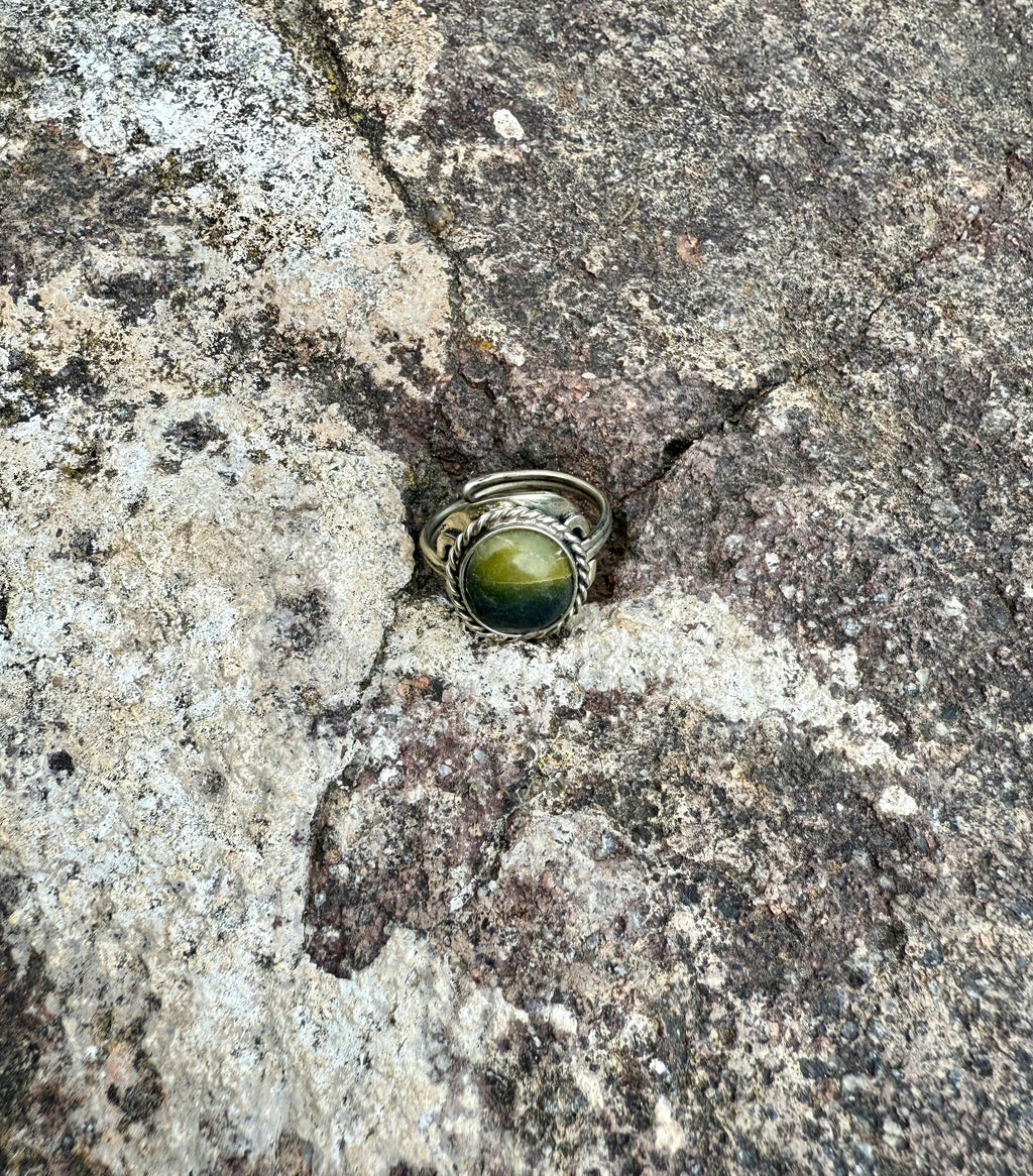 Serpentine Ring