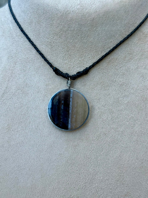 Agate Amulet Yin & Yang