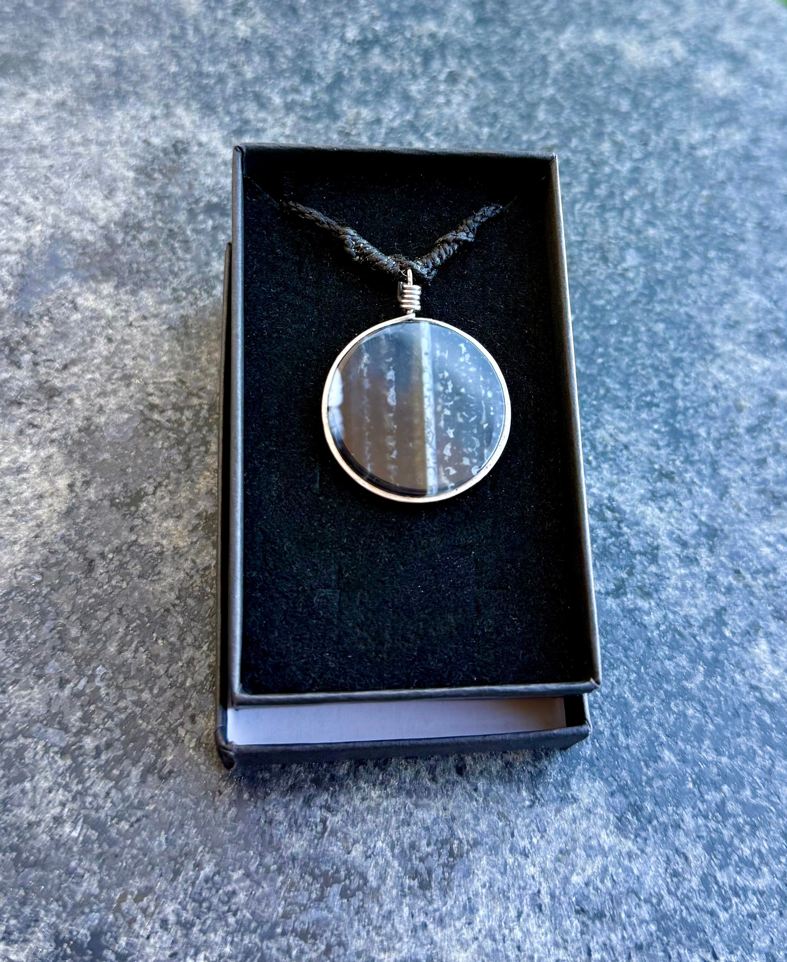 Agate Amulet Yin & Yang